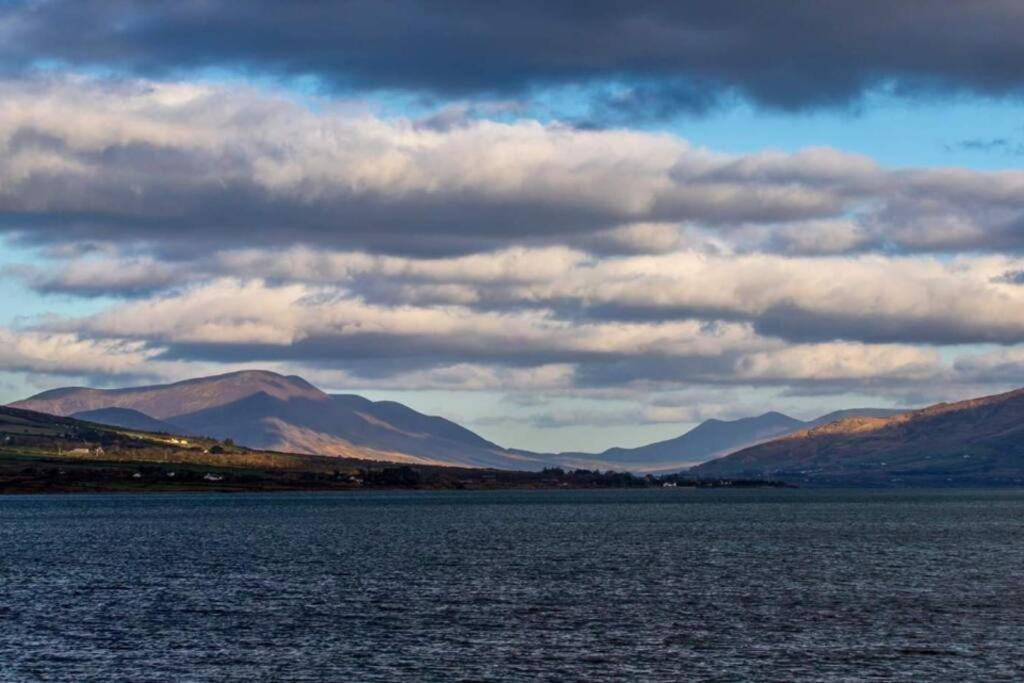 Skellig View Bluebell Rose & The Kerry Cliffs Apartamento Portmagee Exterior foto