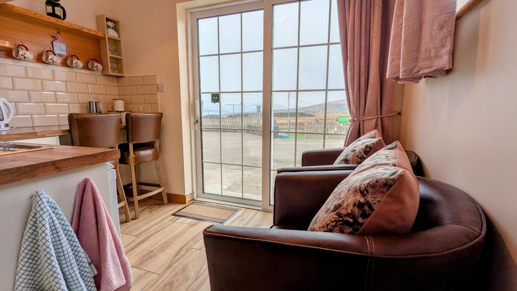 Skellig View Bluebell Rose & The Kerry Cliffs Apartamento Portmagee Exterior foto