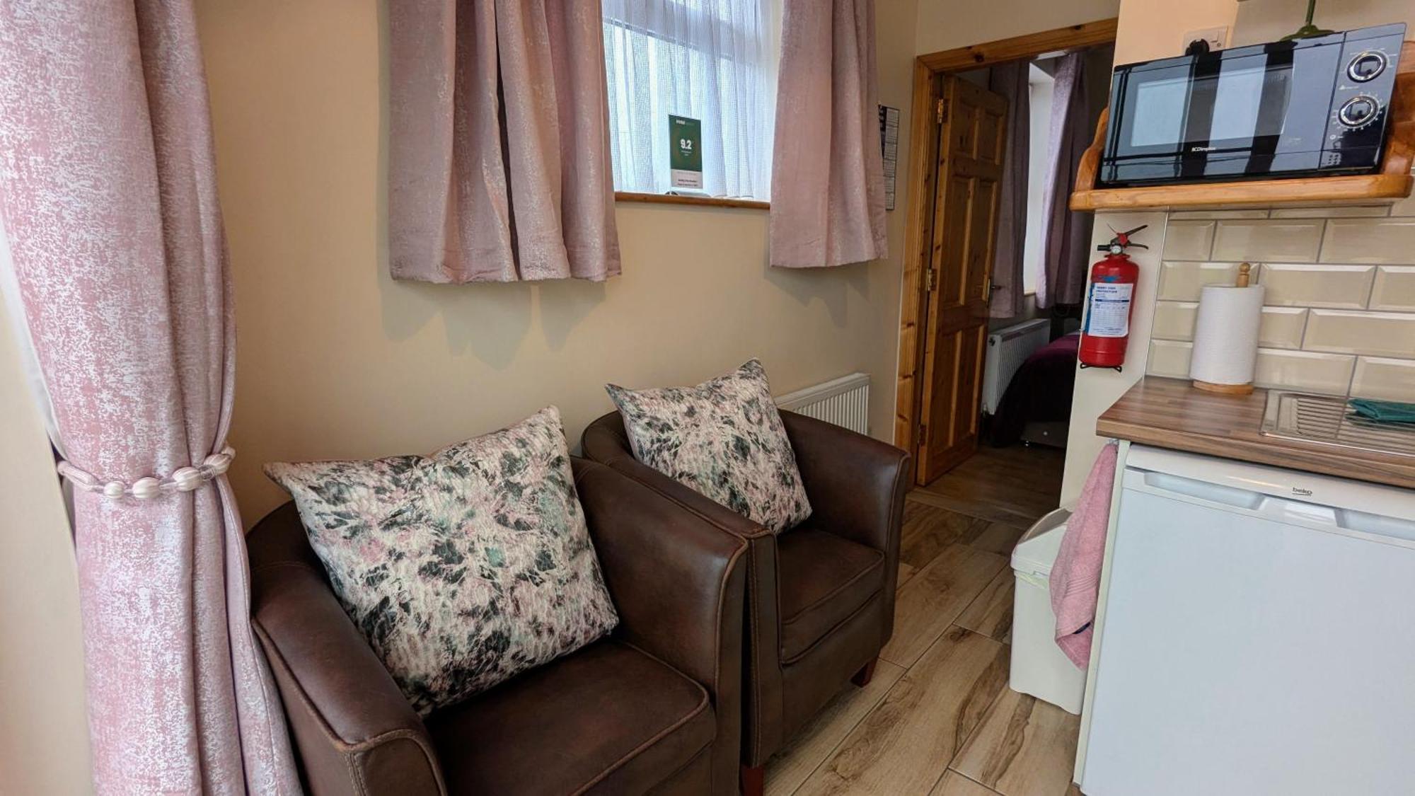 Skellig View Bluebell Rose & The Kerry Cliffs Apartamento Portmagee Exterior foto