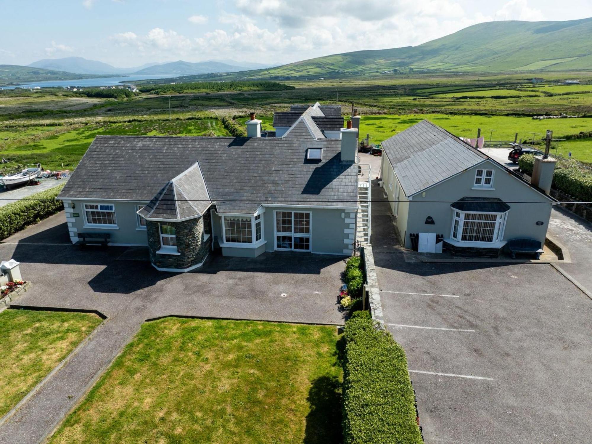 Skellig View Bluebell Rose & The Kerry Cliffs Apartamento Portmagee Exterior foto